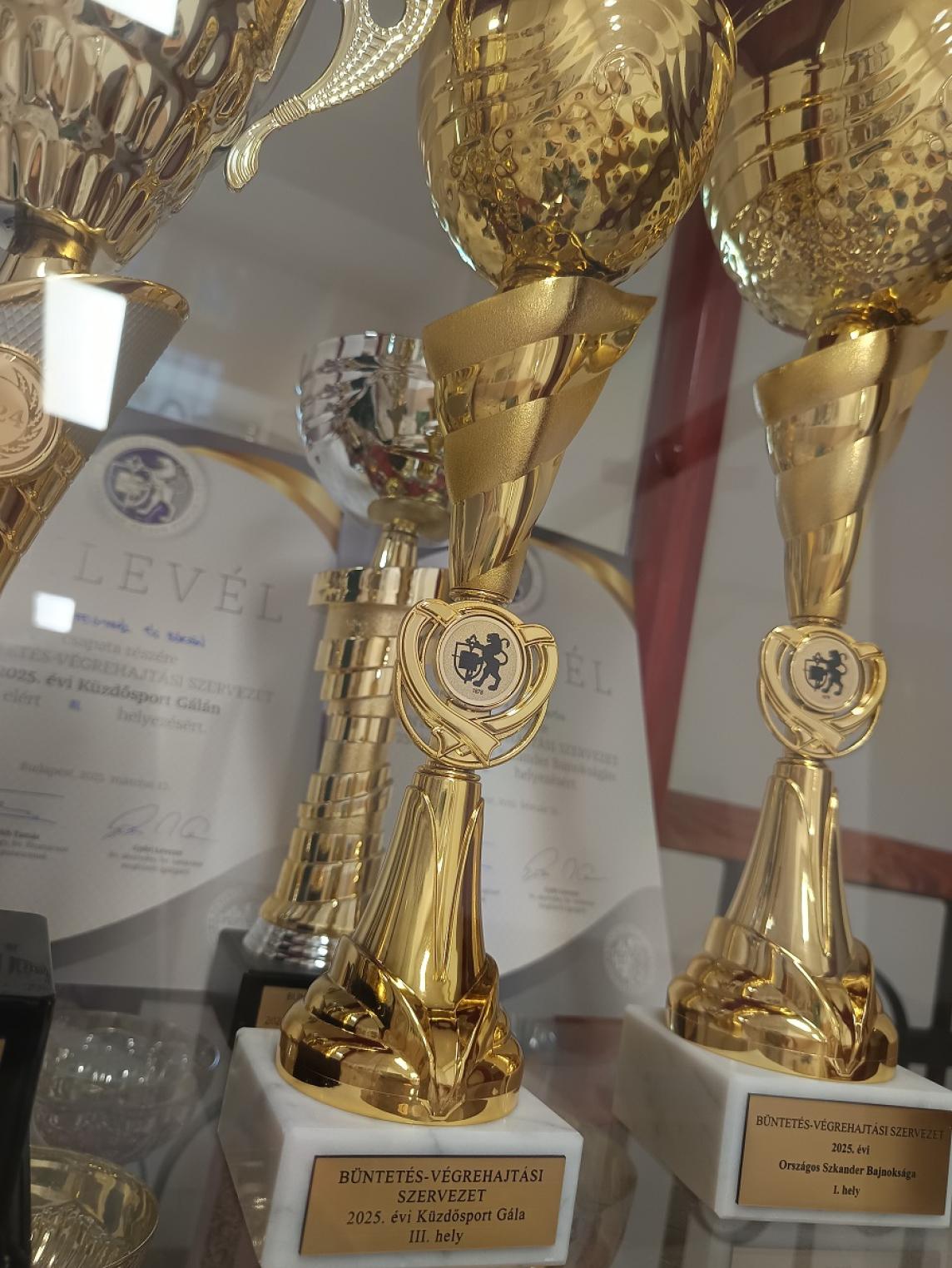 Egyéniben két ezüstérmet hoztak haza kollégáink, az összesítést követően pedig a  a dobogó III. fokára állhattak fel