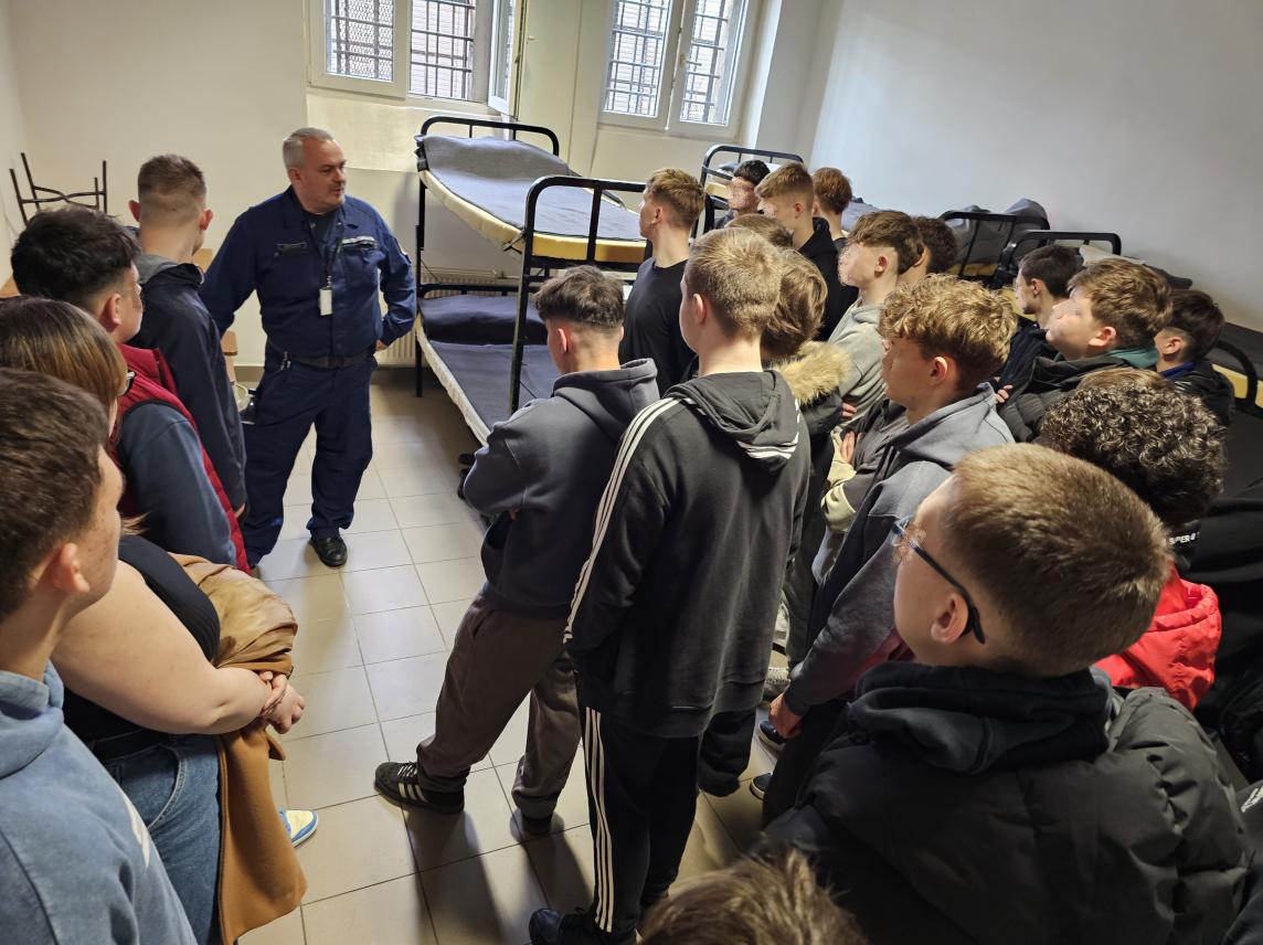 Börtönlátogatáson vettek részt a DSZC Péchy Mihály Építőipari Technikum tanulói