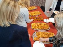 Farsangi fánkkóstolás (fotó: SFB)