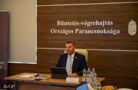 Schmehl János bv. vezérőrnagy, az országos parancsnok biztonsági és fogvatartási helyettese, a Büntetés-végrehajtási Szervezet Tudományos Tanácsa elnöke