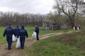 A Hajdú-Bihar Vármegyei Büntetés-végrehajtási Intézet is kivette a részét a hulladékgyűjtésben