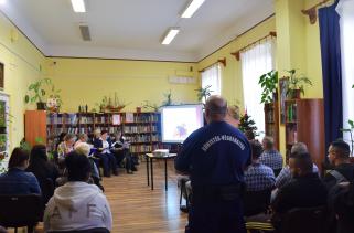 Jász-Nagykun-Szolnok Vármegyei Büntetés-végrehajtási Intézet Ülőpárnák átadása
