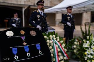 Katonai tiszteletadás mellett vettek végső búcsút a fővárosi Farkasréti temetőben Dr. Tari Ferenc ny. bv. altábornagytól
