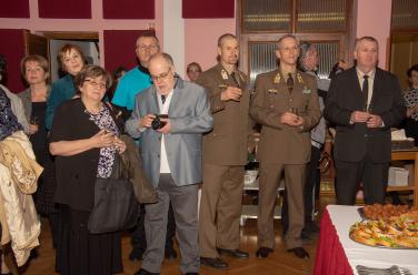 fotó: Kossuth Lajos Gimnázium -  Együd József bv. alezredes, parancsnok a Kossuth Gála pohárköszöntőjén 
