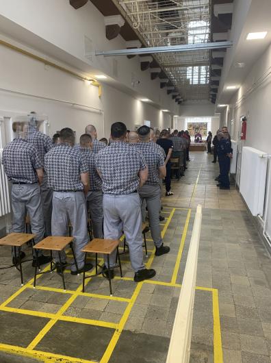 „A feltámadás reménye mindenkié” – Húsvéti püspöki szentmise volt a zalaegerszegi börtönben