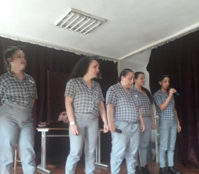 Csoportos éneklés