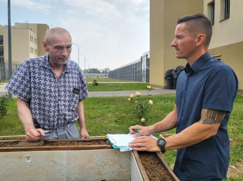 Csenár Márton szakoktató ottjártunkkor Kardos Lászlót vizsgáztatta