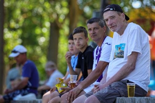fotó: Szabó Miklós (Nemzeti Sport) - a világkupa résztvevő között Sajó László író (jobbra)