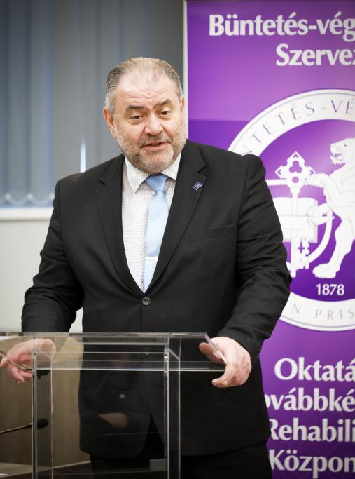 Dr. Varga Péter r. dandártábornok Dr. Varga Péter r. dandártábornok