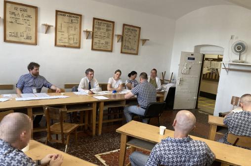 Hatan szereztek érettségi bizonyítványt a bástyafalak mögött