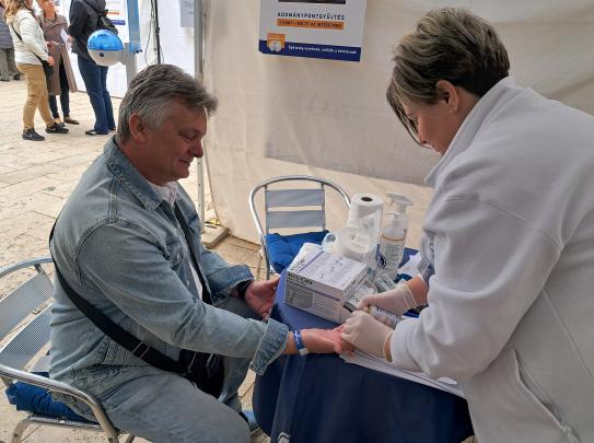 fotó: SFB - állománytagjaink a szűrővizsgálaton