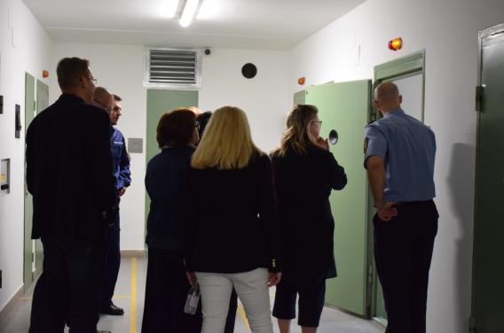 Külföldi bírák tiszalöki börtönlátogatáson