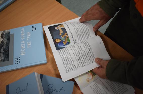 Fotó: TOBVI idegennyelvű könyvadomány