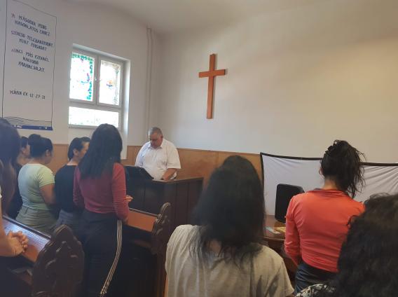 Pünkösdi istentisztelet a Hajdú-Bihar Vármegyei Bv. Intézetben