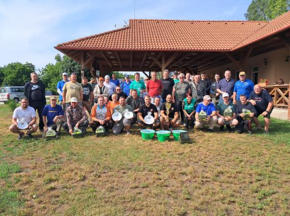 fotó: SFB - a résztvevők csoportképe