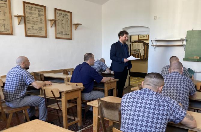 Érettségi a rácsok mögött