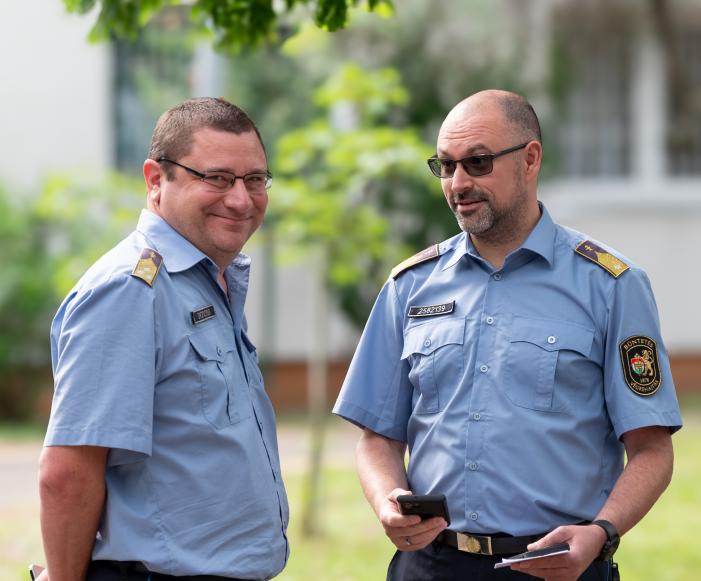 Salgó László bv. ezredes és dr. Nyéky Tamás Gergely bv. o. őrnagy - Fotó: Tököli O. Bv. Intézet