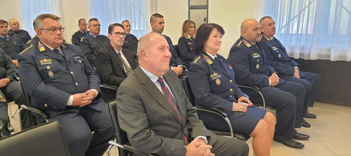 Az ünnepi állománygyűlés a Sopronkőhidai Fegyház és Börtönben Fotó:HES