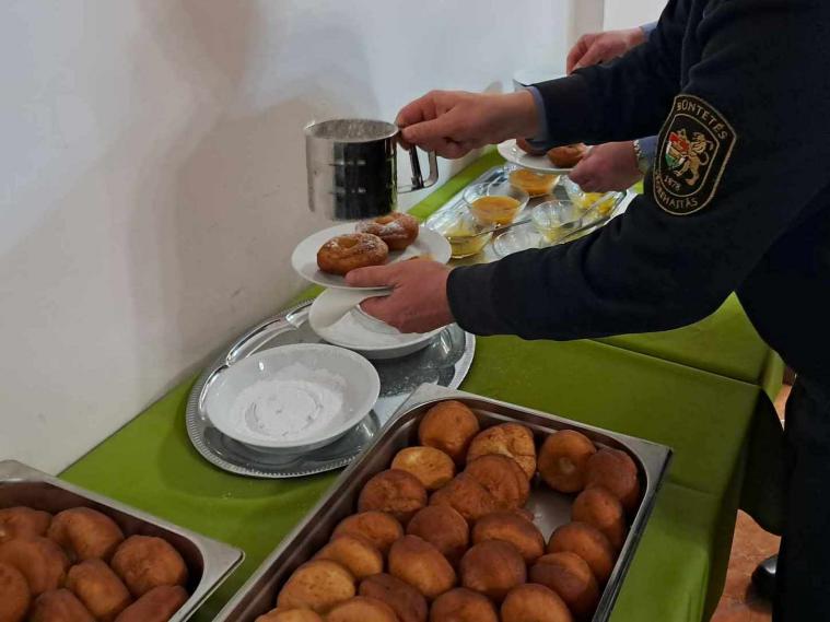 fotó: Sátoraljaújhelyi Fegyház és Börtön - farsangi fánkparti