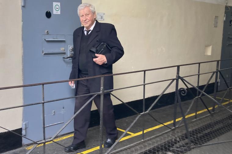 Pünkösd a rácsok mögött