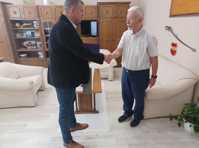 Az ajándék átadás
