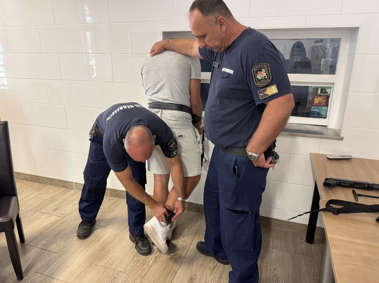 Intézetlátogatáson jártak a karcagi rendészetis tanulók