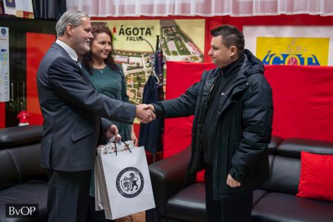 Értékteremtés a rácsok mögött –  Karácsonyi adománygyűjtés a gyermekvédelem jegyében