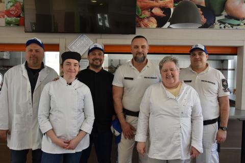 A „Vácziak” is készülnek a Közétkeztetési Szakácsverseny döntőjére A „Vácziak” is készülnek a Közétkeztetési Szakácsverseny döntőjére