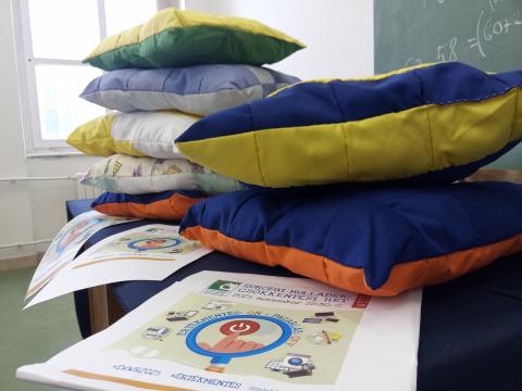 fotó: SFB - az akció keretében elkészült patchwork párnák