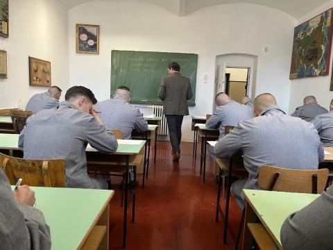 Érettségi a börtönben - Tizenkét fogvatartott vizsgázik (Fotó: SZFB)