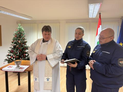 Vízkereszt mise a Kiskunhalasi Országos Bv. Intézetben Forrás: KOBVI