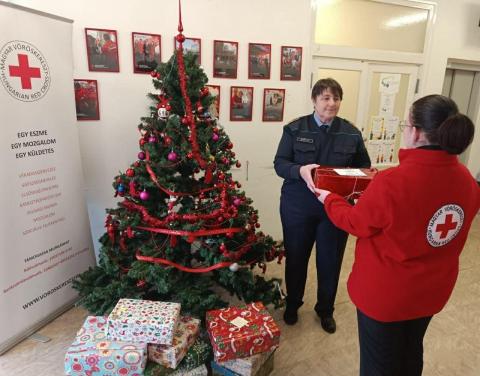 Összefogás és támogatás a pécsi börtönből az ünnepek idején