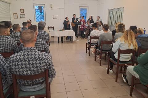 Lelki ajándék és ünnepre való készülés a pécsi börtönben