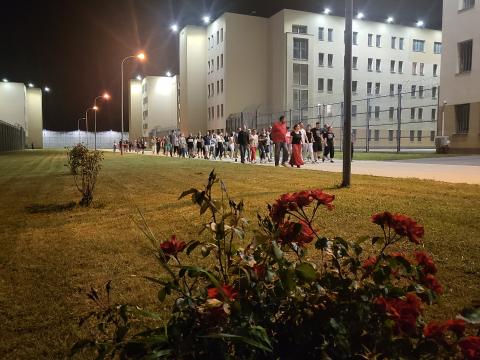 Június 28-án este újra megnyíik a börtön kapuja a látogatók előtt