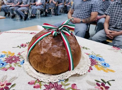 Új kenyérért való hálaadás a Tiszalöki Börtönben