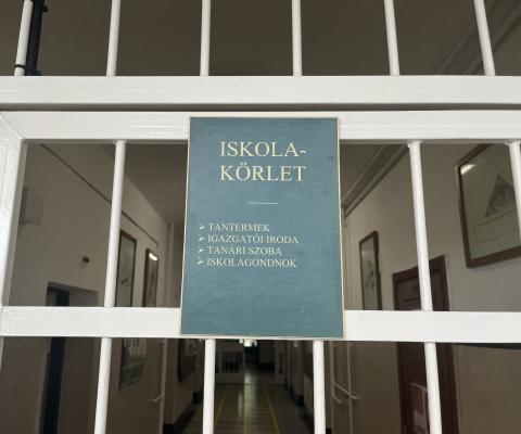 Becsengettek a börtöniskolába is